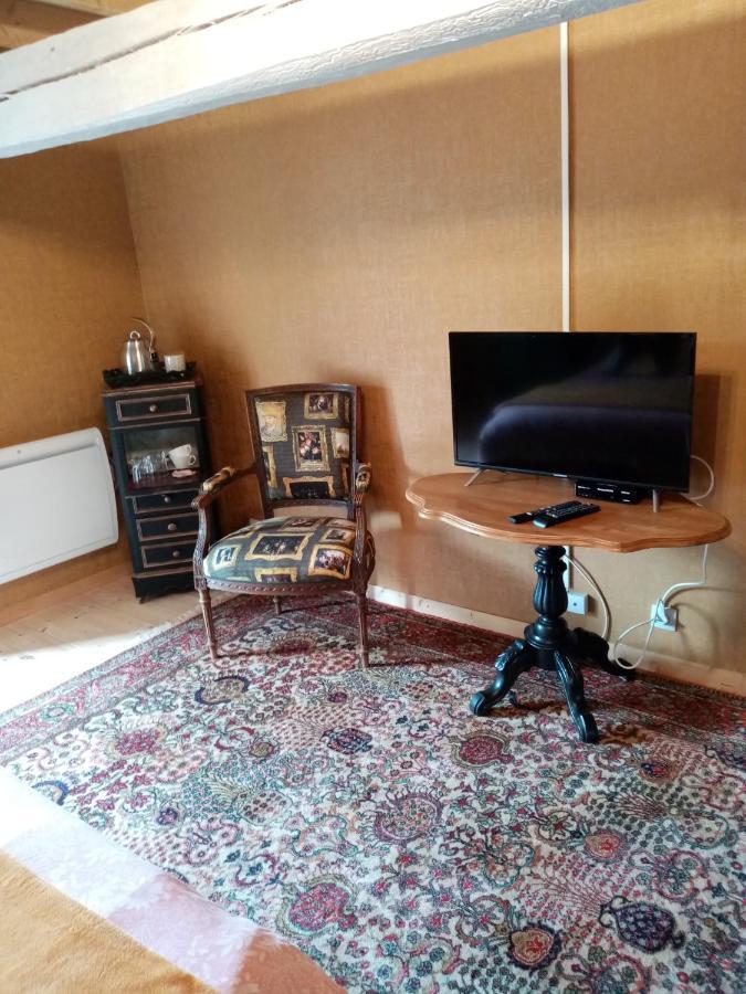 Apartament Chambre D'Hotes Acces Separe Et Possibilite Table D'Hotes Sur Reservation Ver  Zewnętrze zdjęcie